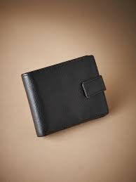 Elegant Black Core Wallet FSS16